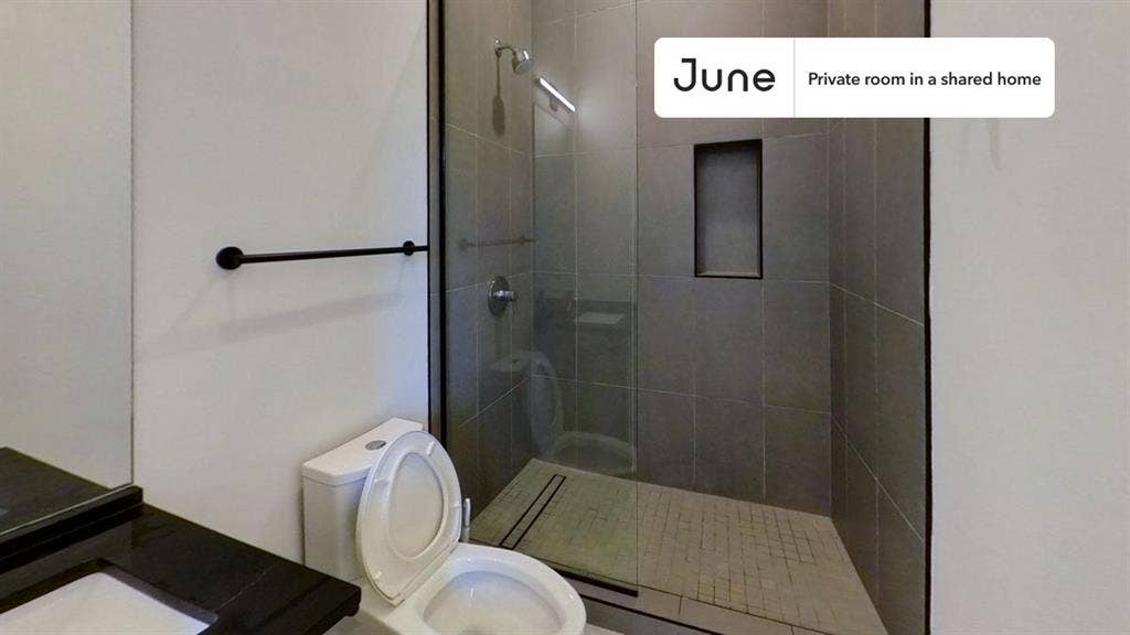4 BR in Chicago