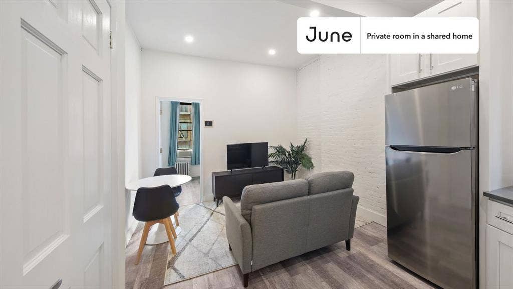 2 BR in New York City
