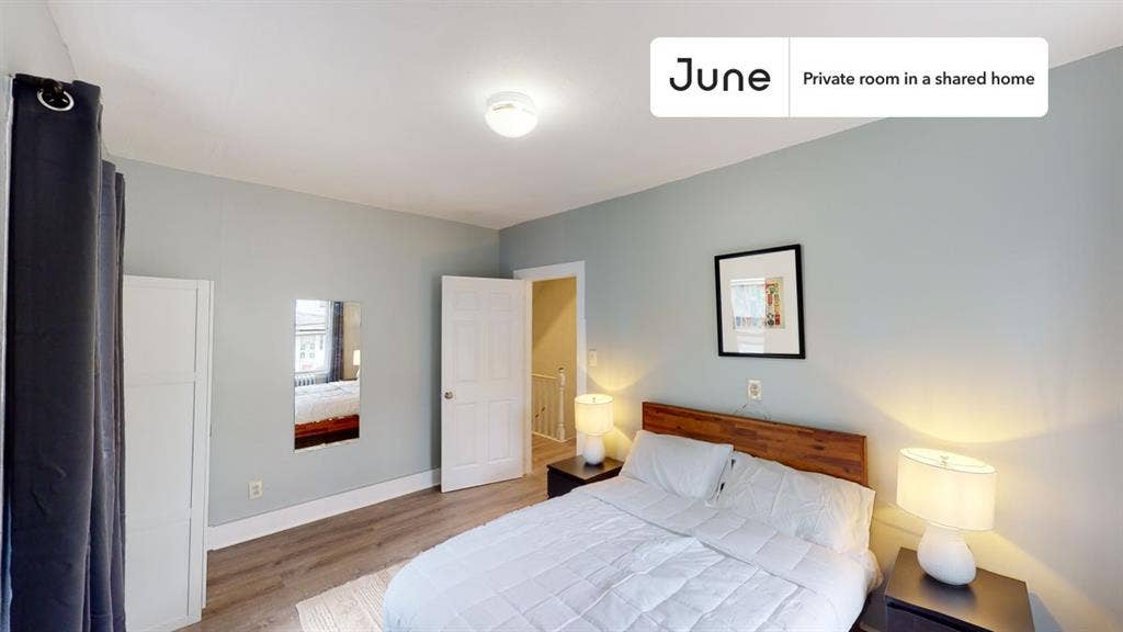 7 BR in Boston