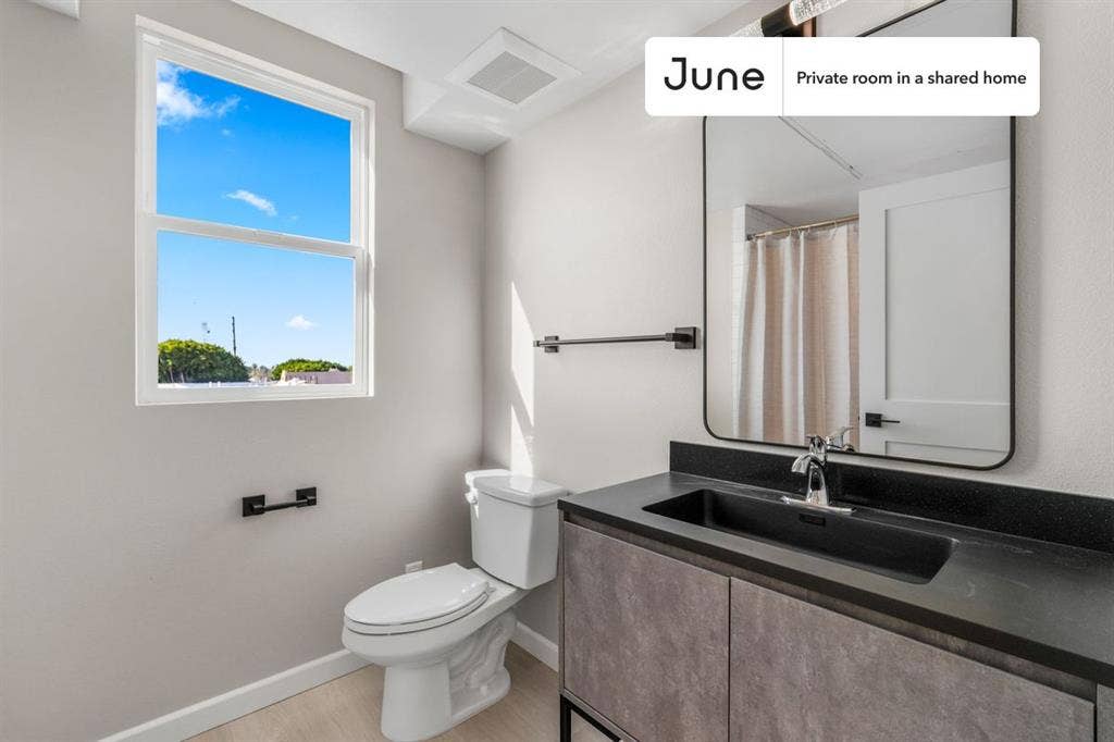 5 BR in Los Angeles