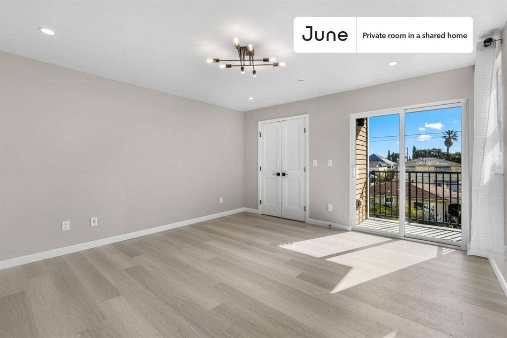 5 BR in Los Angeles
