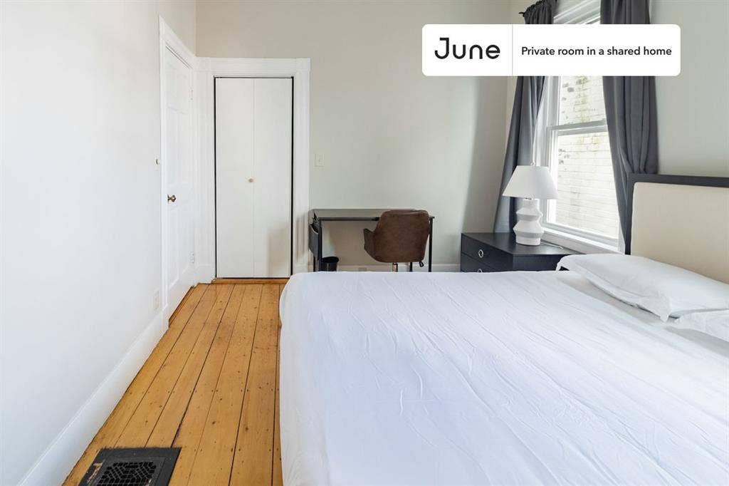 3 BR in Boston