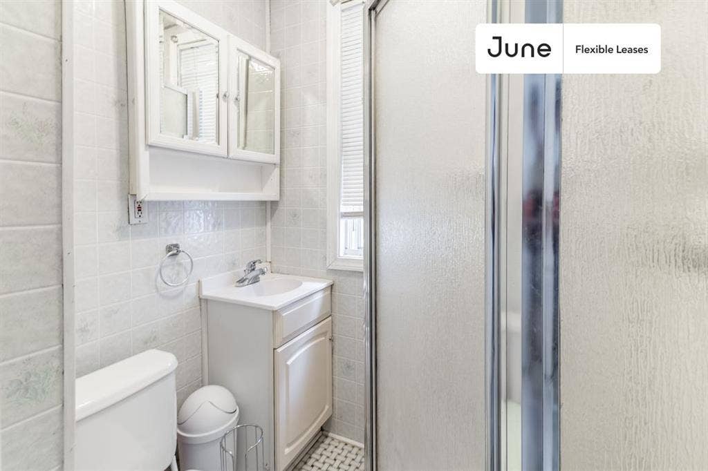 2 BR in Boston
