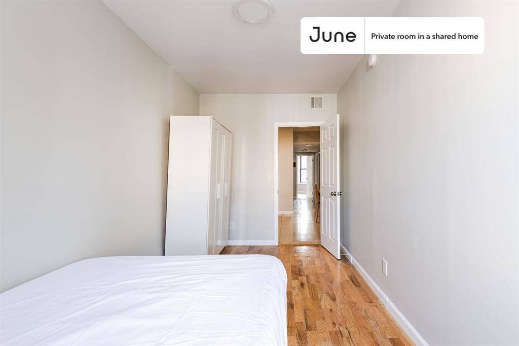 4 BR in New York City
