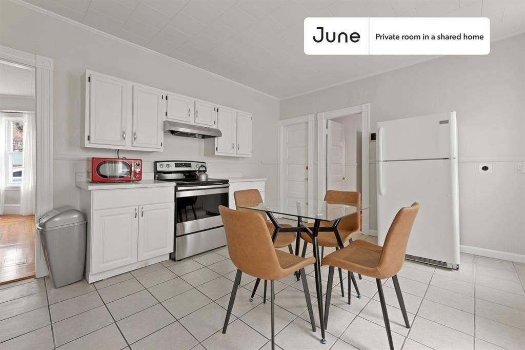 3 BR in Boston