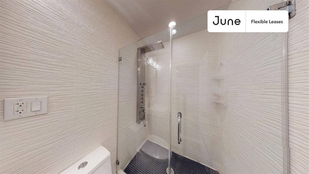 3 BR in New York City