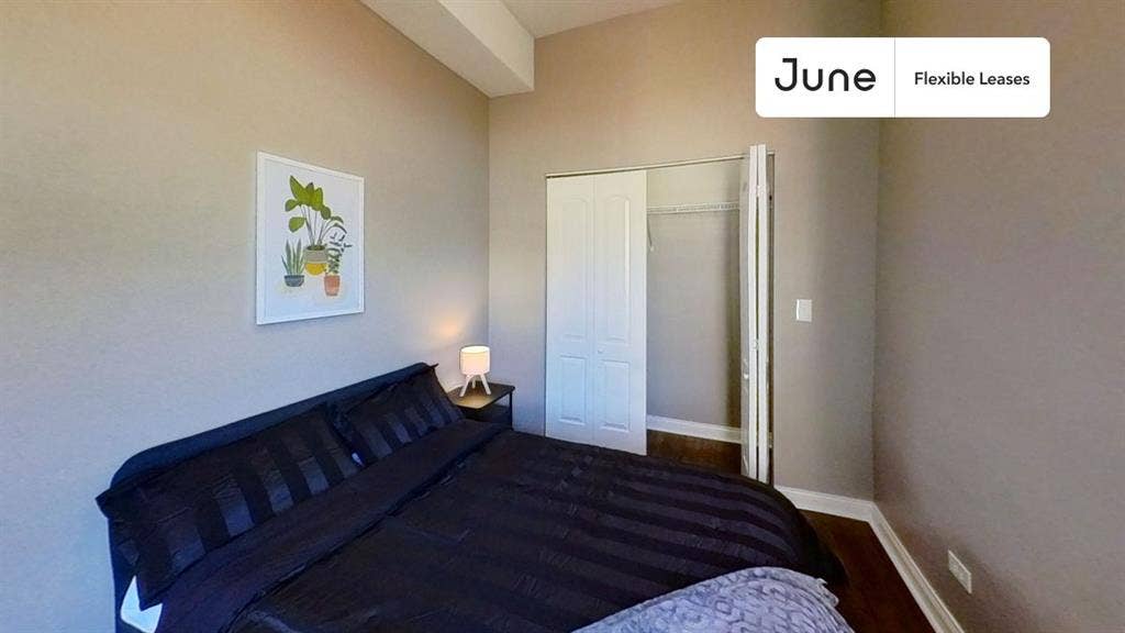3 BR in Chicago