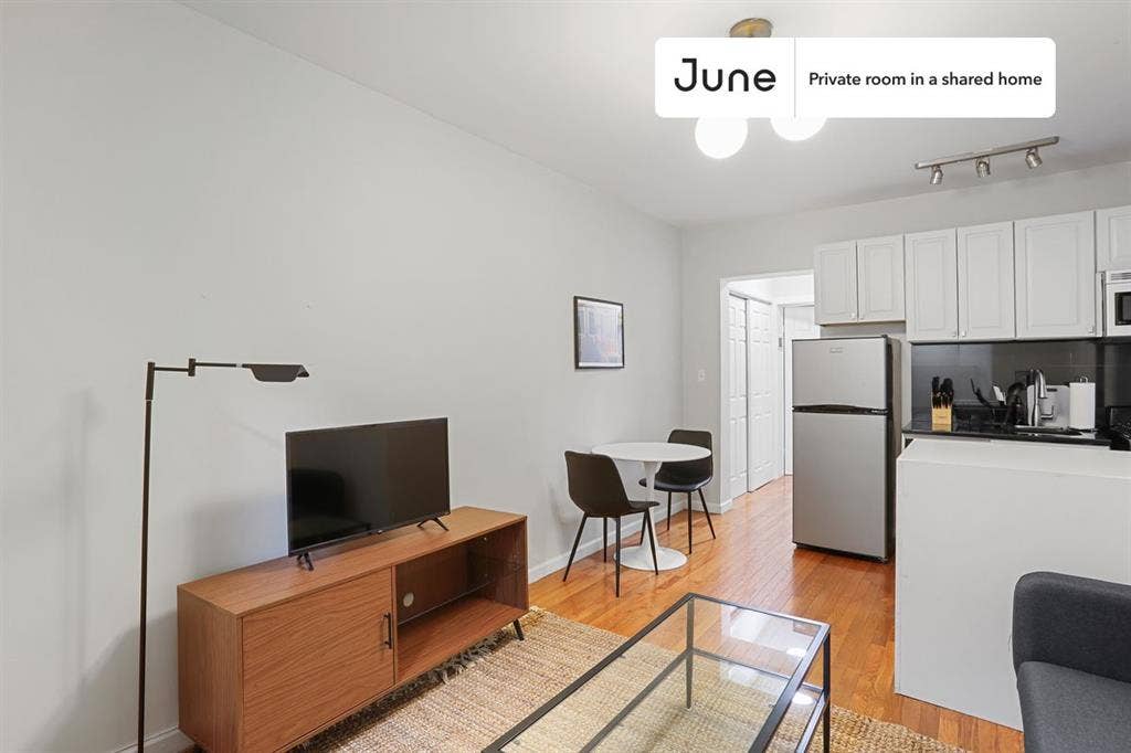2 BR in New York City