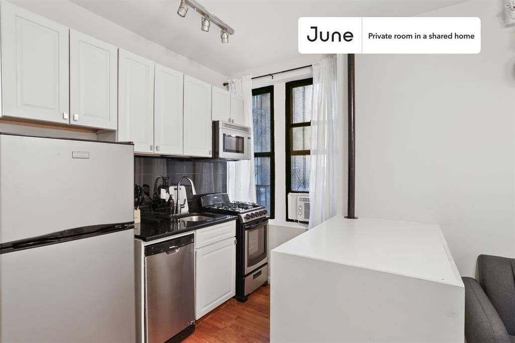 2 BR in New York City