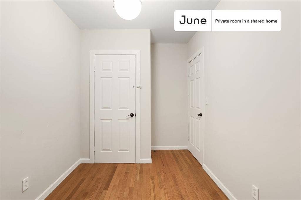 2 BR in New York City