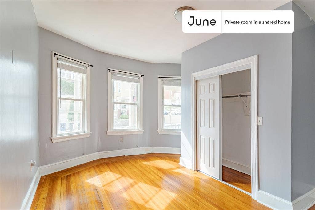 3 BR in Boston