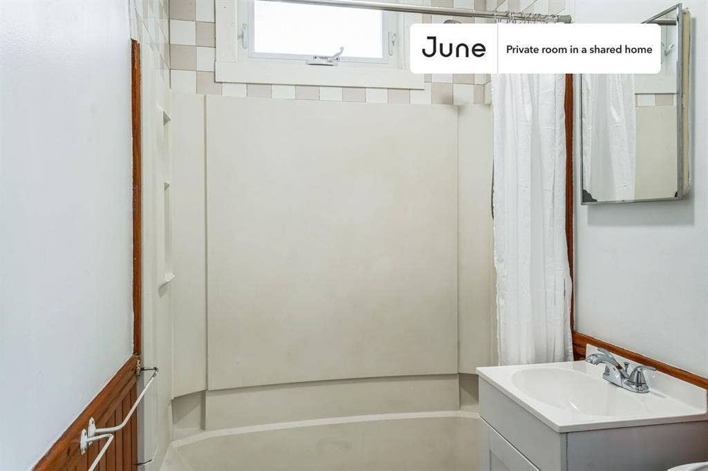 4 BR in Boston