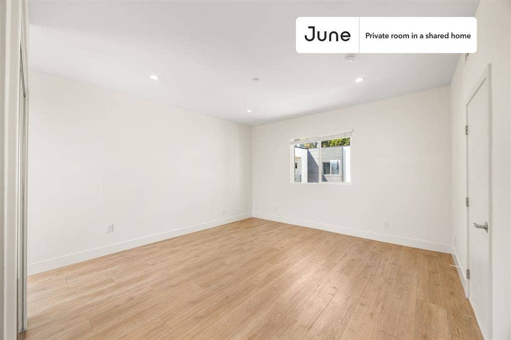4 BR in Los Angeles