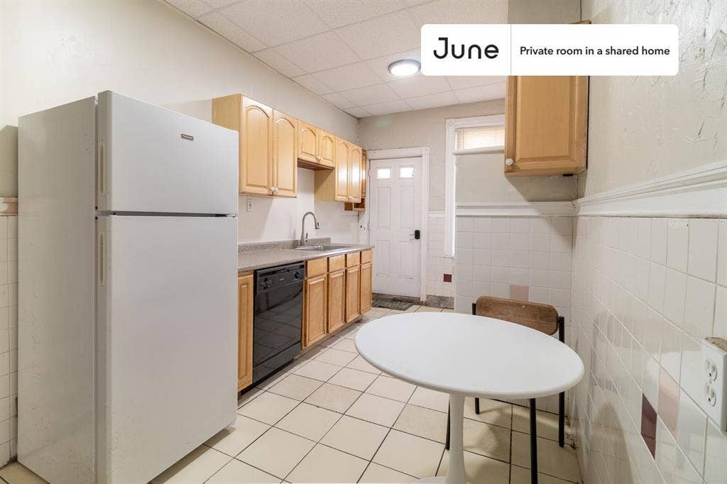5 BR in Boston