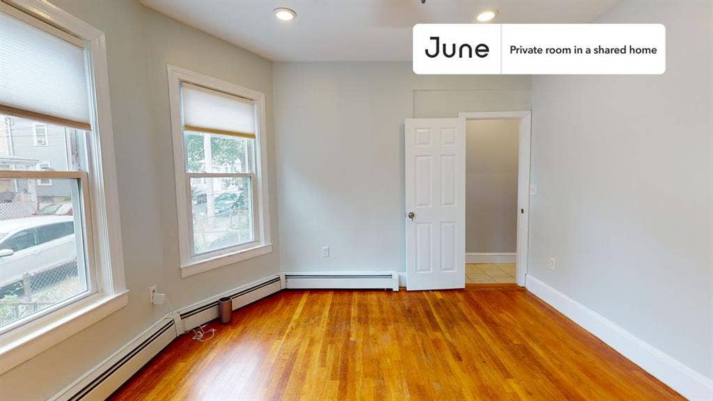 3 BR in Boston