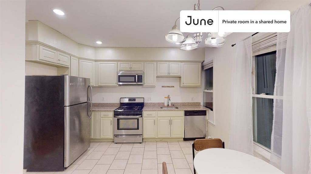 3 BR in Boston