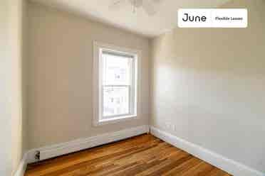 4 BR in Boston