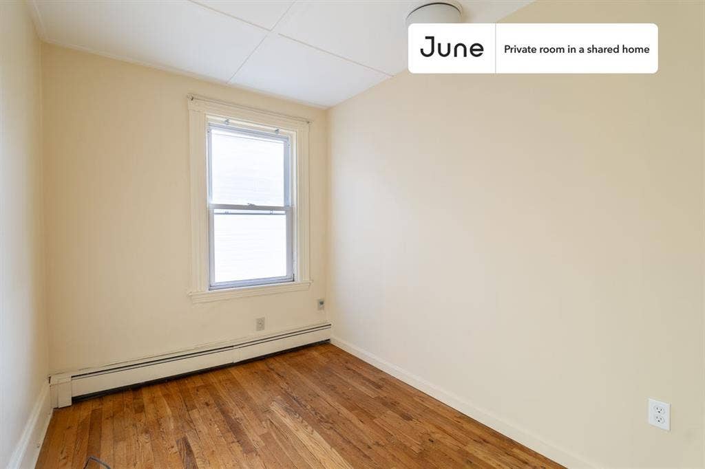 4 BR in Boston