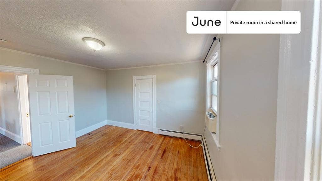 5 BR in Boston