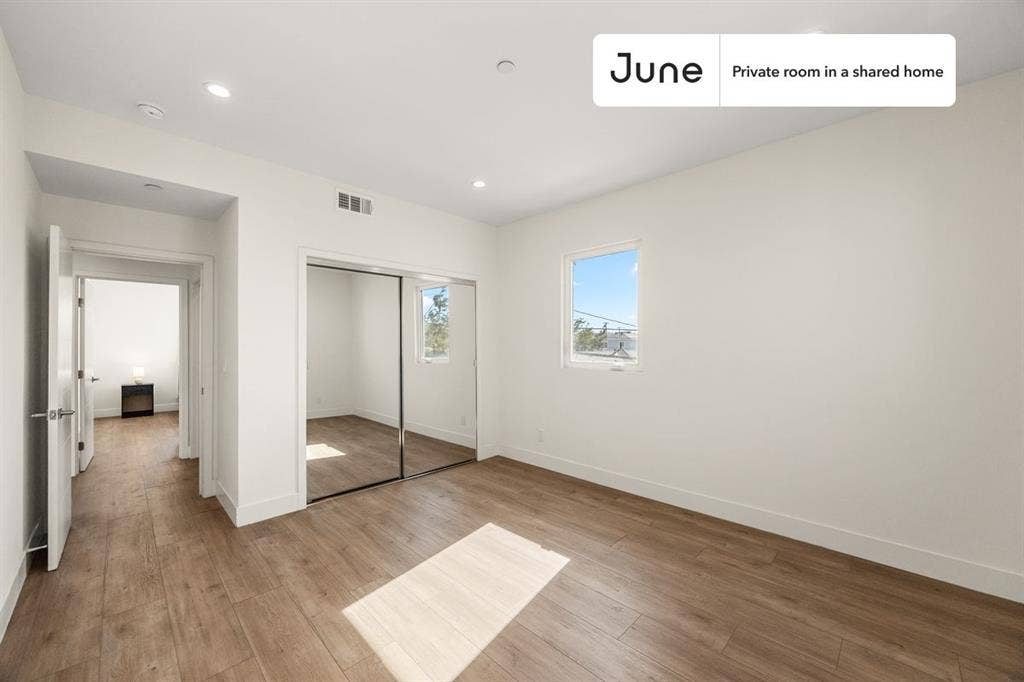 4 BR in Los Angeles