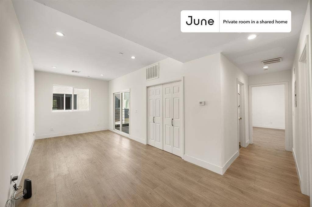 4 BR in Los Angeles