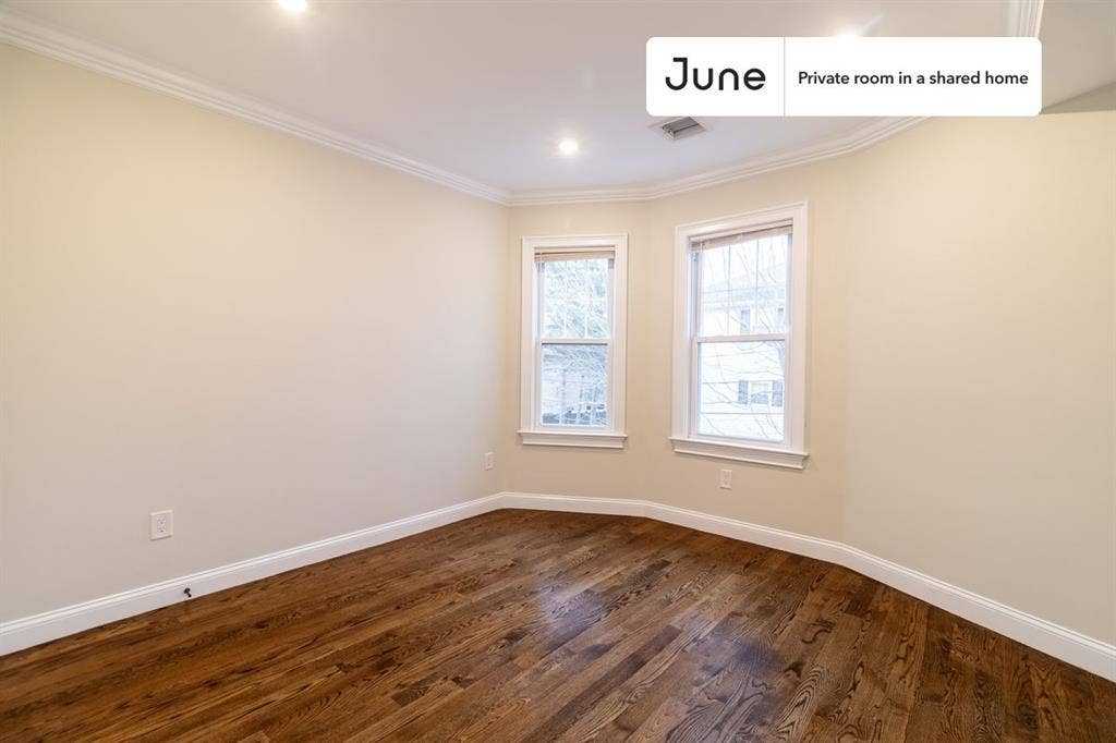 4 BR in Boston