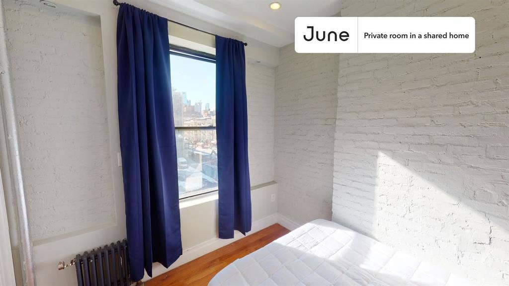 2 BR in New York City