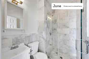 2 BR in New York City