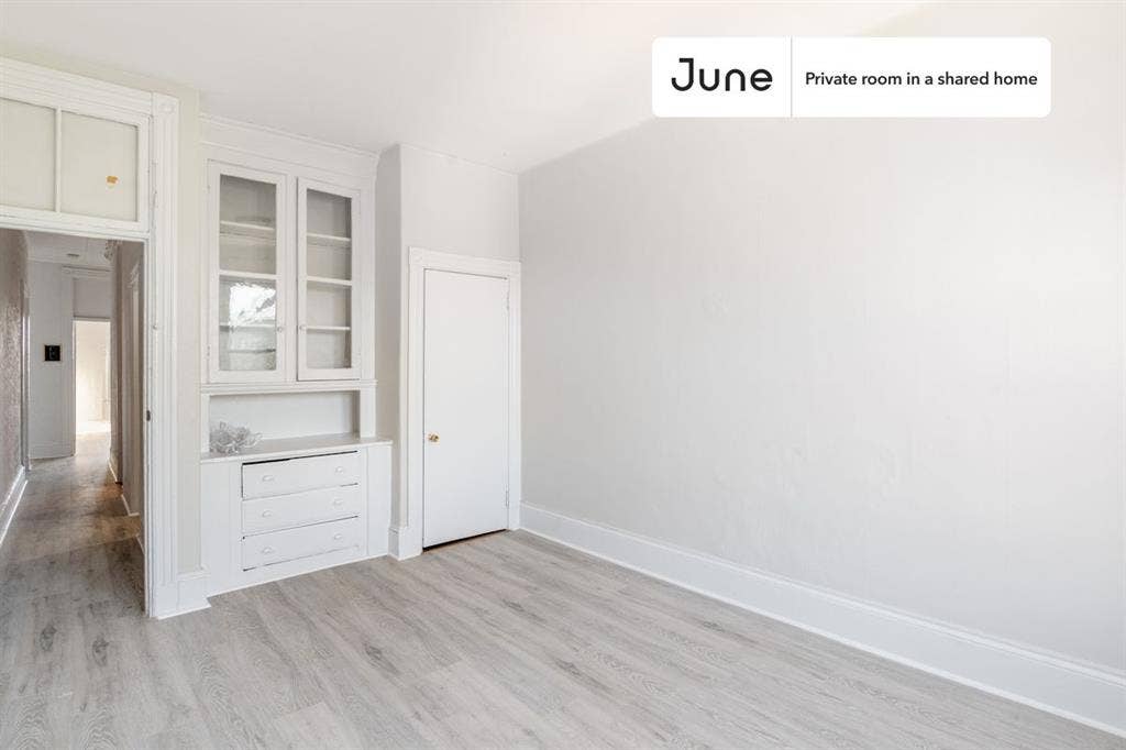 4 BR in Boston