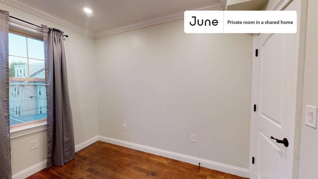 5 BR in Boston