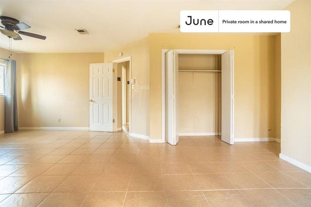 4 BR in Austin