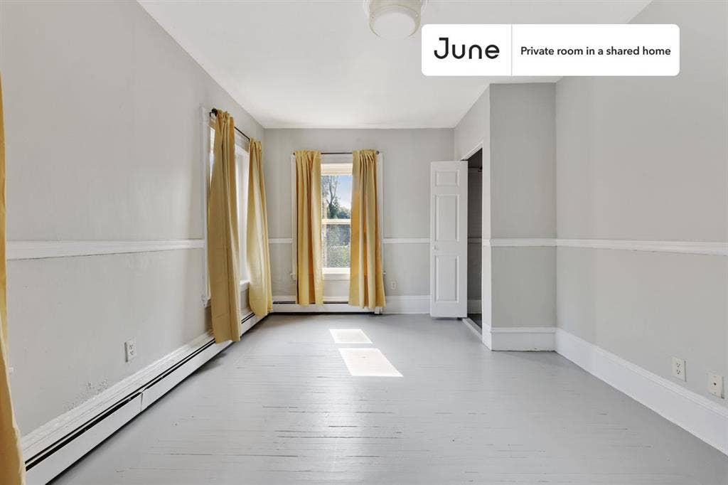 4 BR in Boston