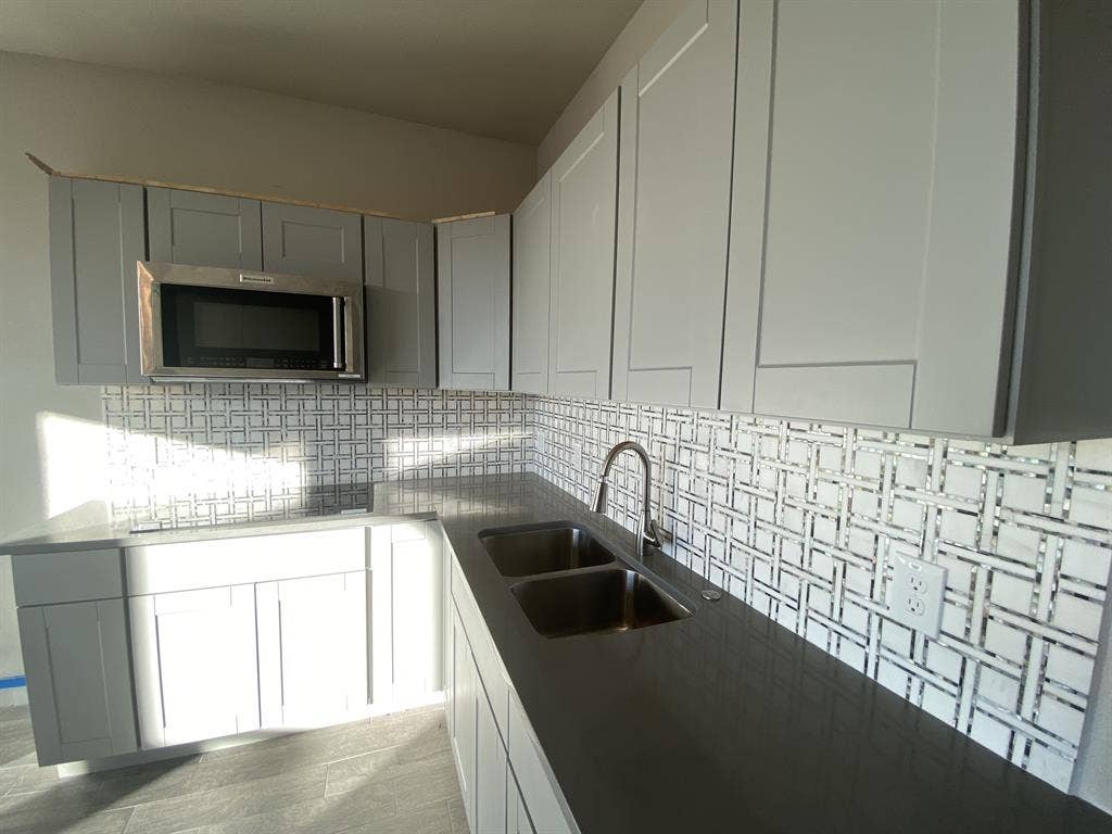 Peaceful, FurnishedRoom w/ bathroom