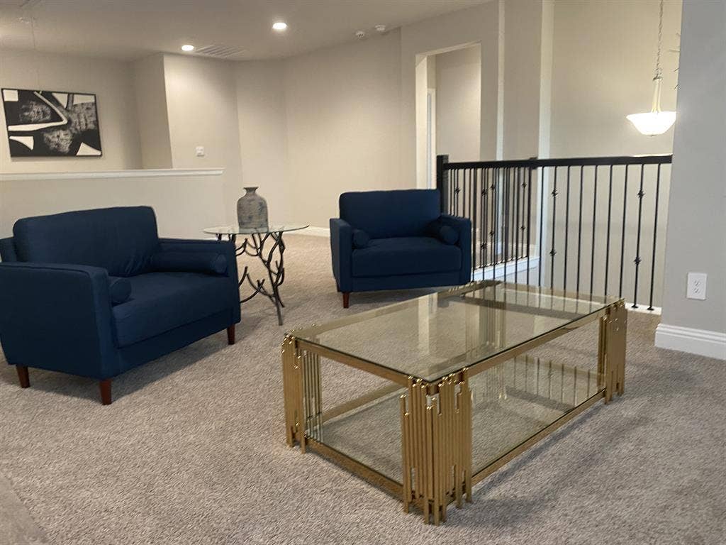 ROOM IN A NEW PEACEFUL HAPPY HOME!