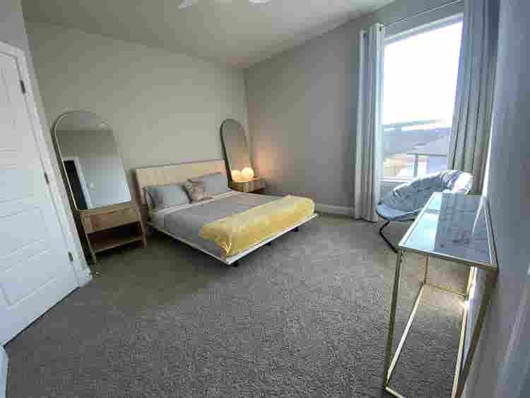 Peaceful, FurnishedRoom w/ bathroom