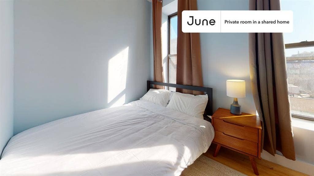 2 BR in New York City
