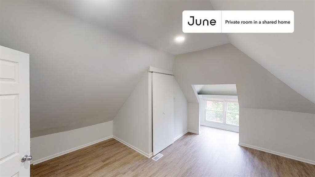 4 BR in Chicago
