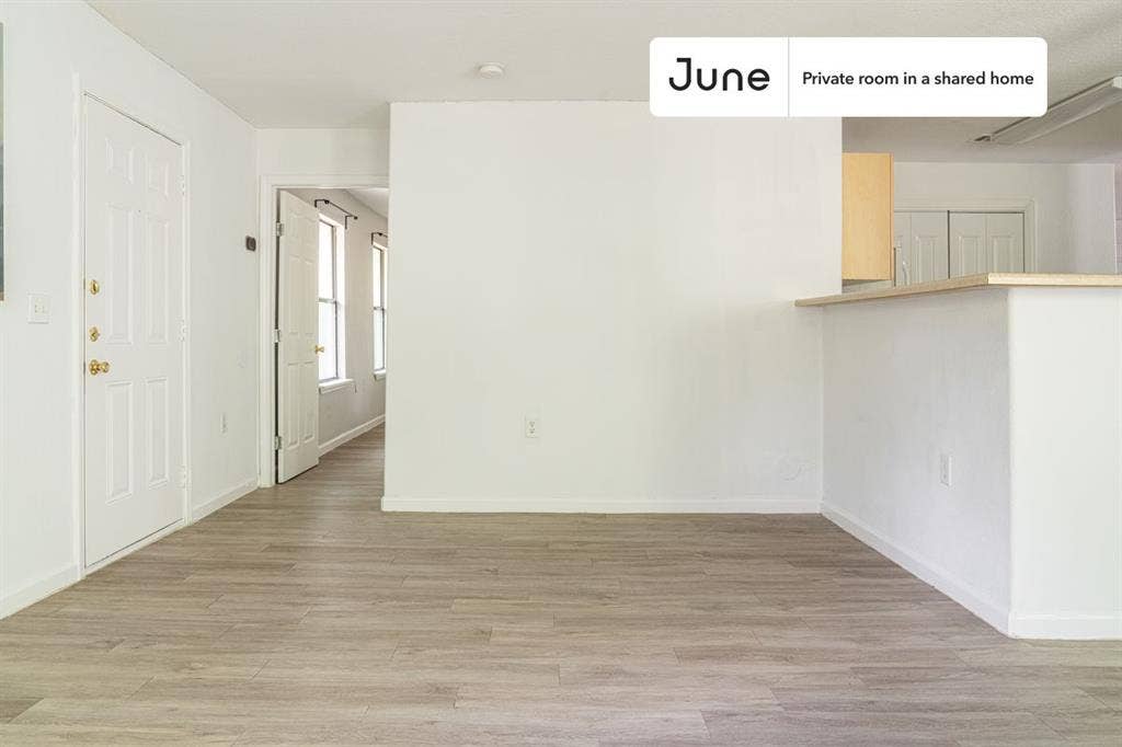 3 BR in Austin