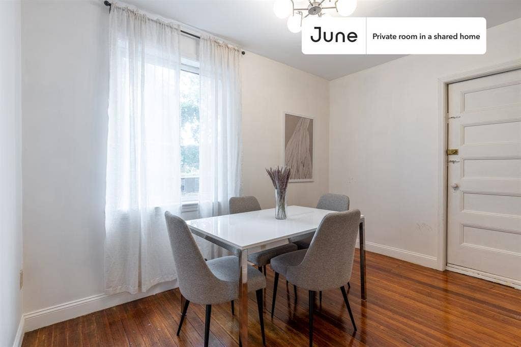 4 BR in Boston