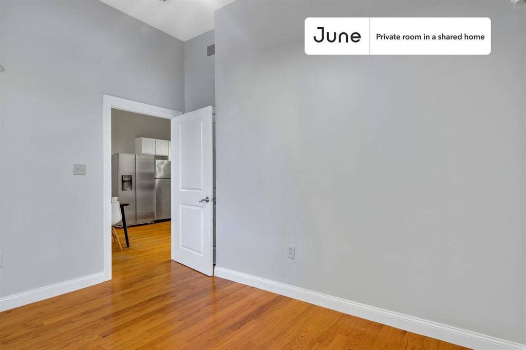 5 BR in Boston