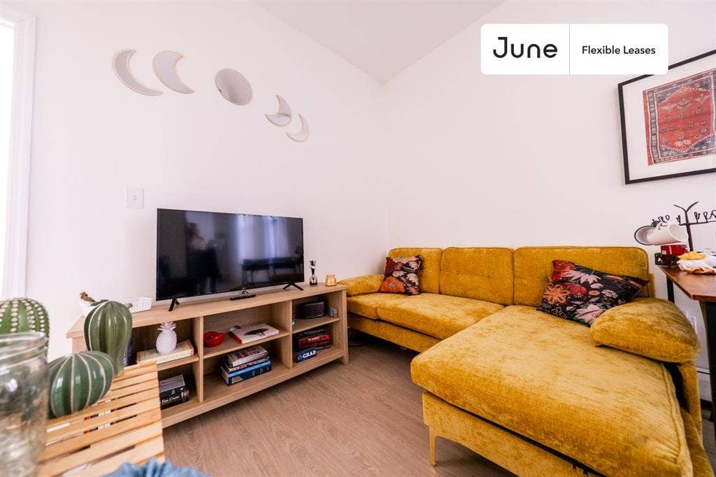 2 BR in New York City