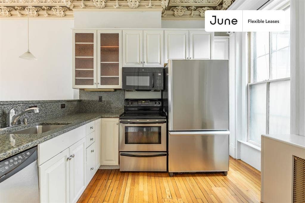 1 BR in Boston