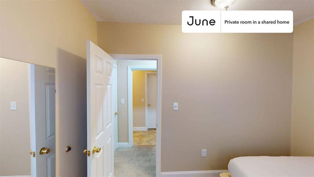 3 BR in Boston