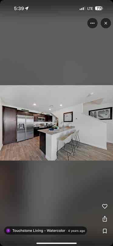 Master bedroom available for rent