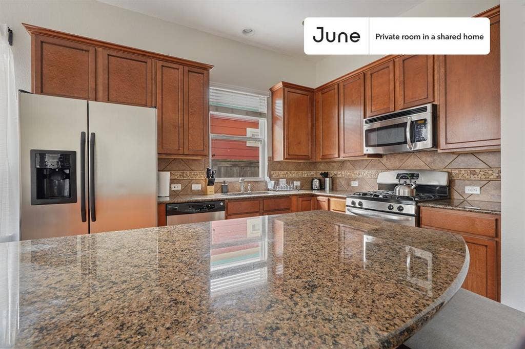 5 BR in Austin