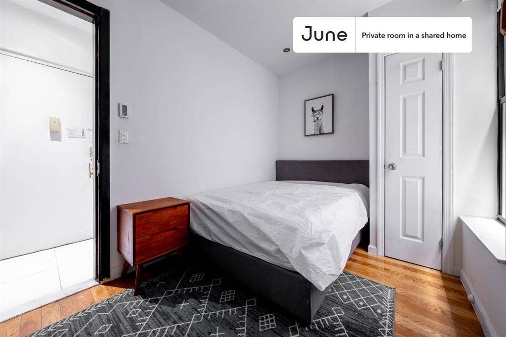 2 BR in New York City
