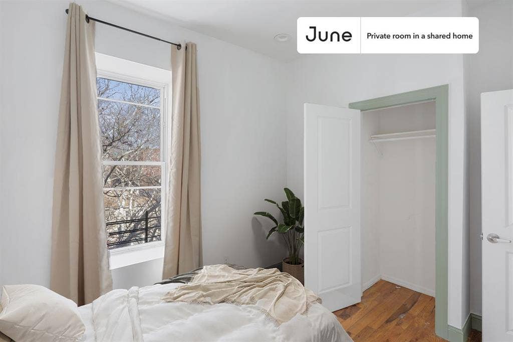 4 BR in New York City