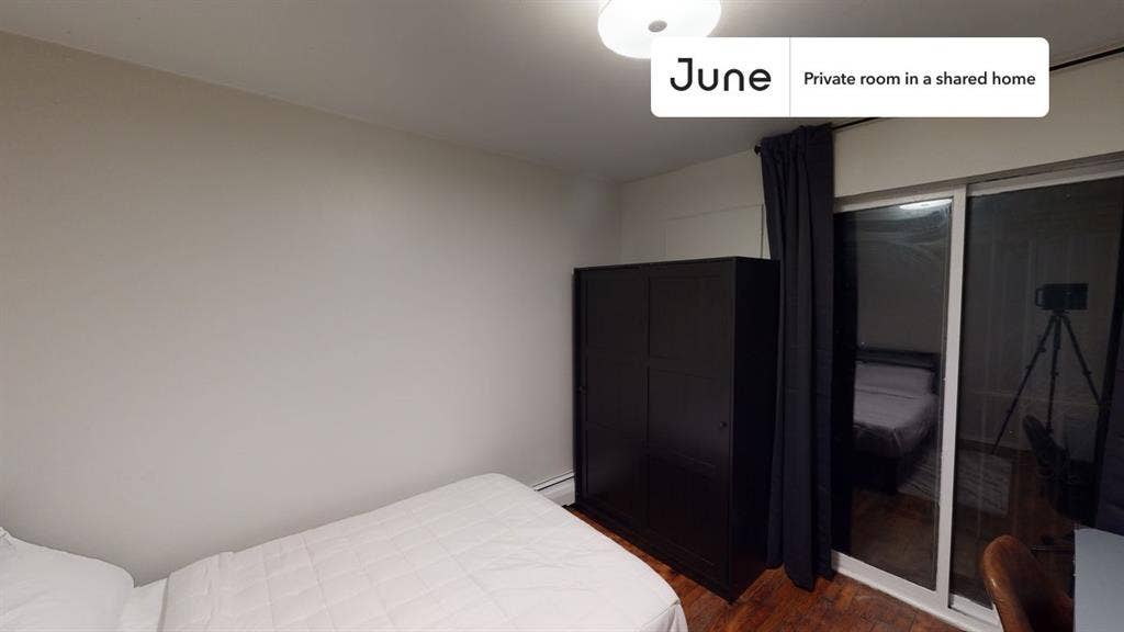 2 BR in New York City