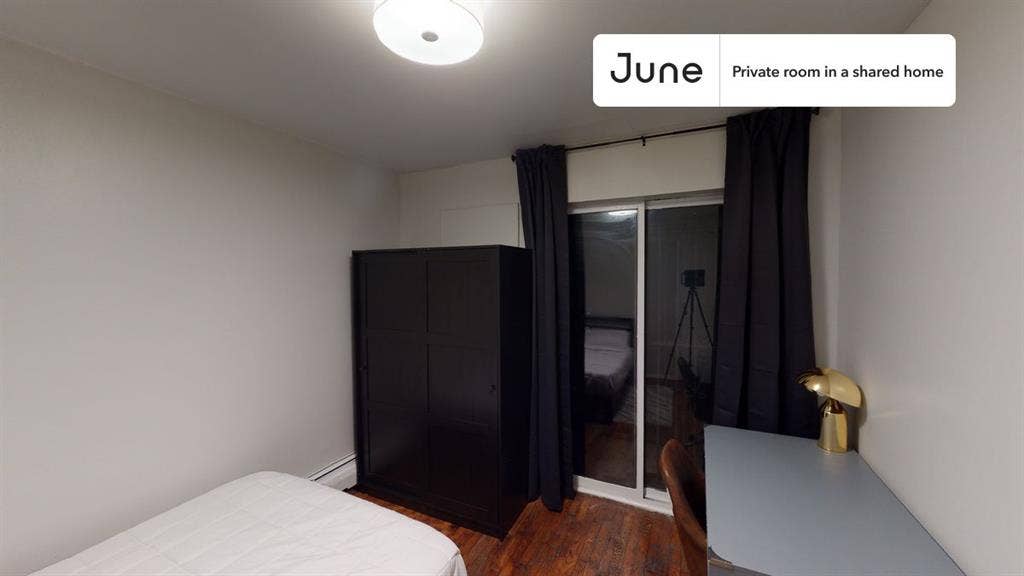 2 BR in New York City