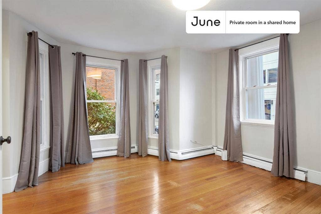 2 BR in Boston